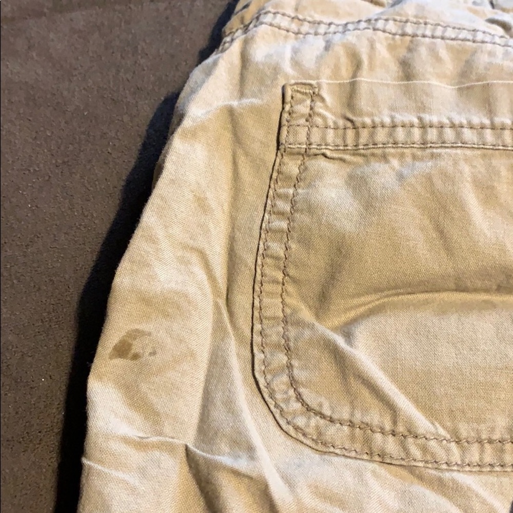 Shorts - Picture 3 of 4